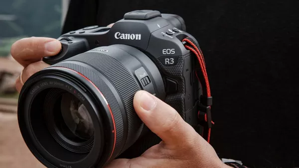 Canon R3 : la caméra hybride idéale pour la vidéo professionnelle ?